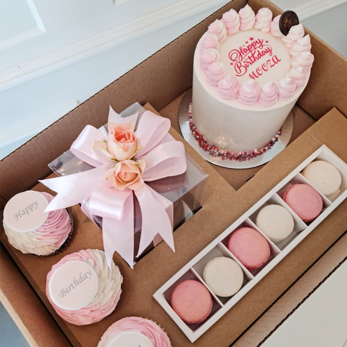 Customized Cake Box 1